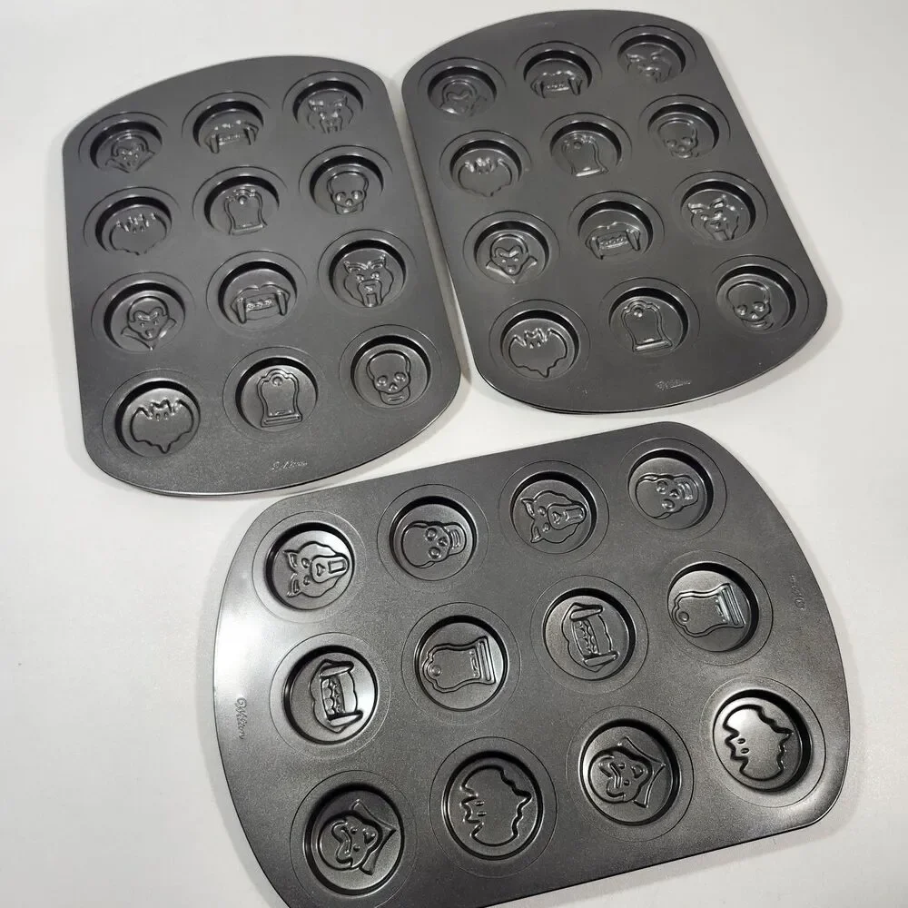 5 Wilton Halloween Cookie Pans Pumpkin Ghost Bat Holiday Skull Tombstone Baking